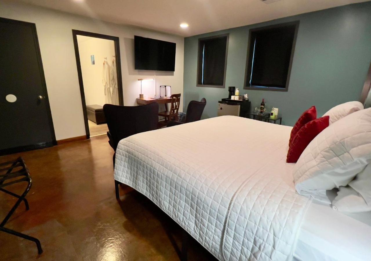 Canal Street Inn นิวออร์ลีนส์ ภายนอก รูปภาพ